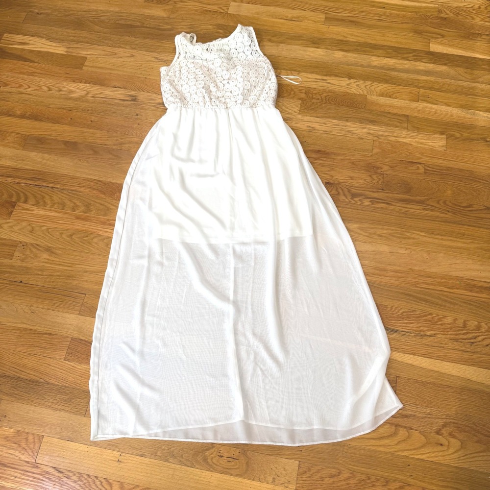 Gianni Bini Rochelle White Lace Chiffon Maxi Dress Size M NWT